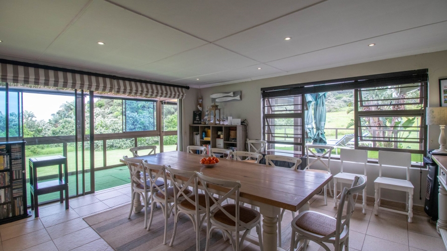 7 Bedroom Property for Sale in Marshstrand Eastern Cape